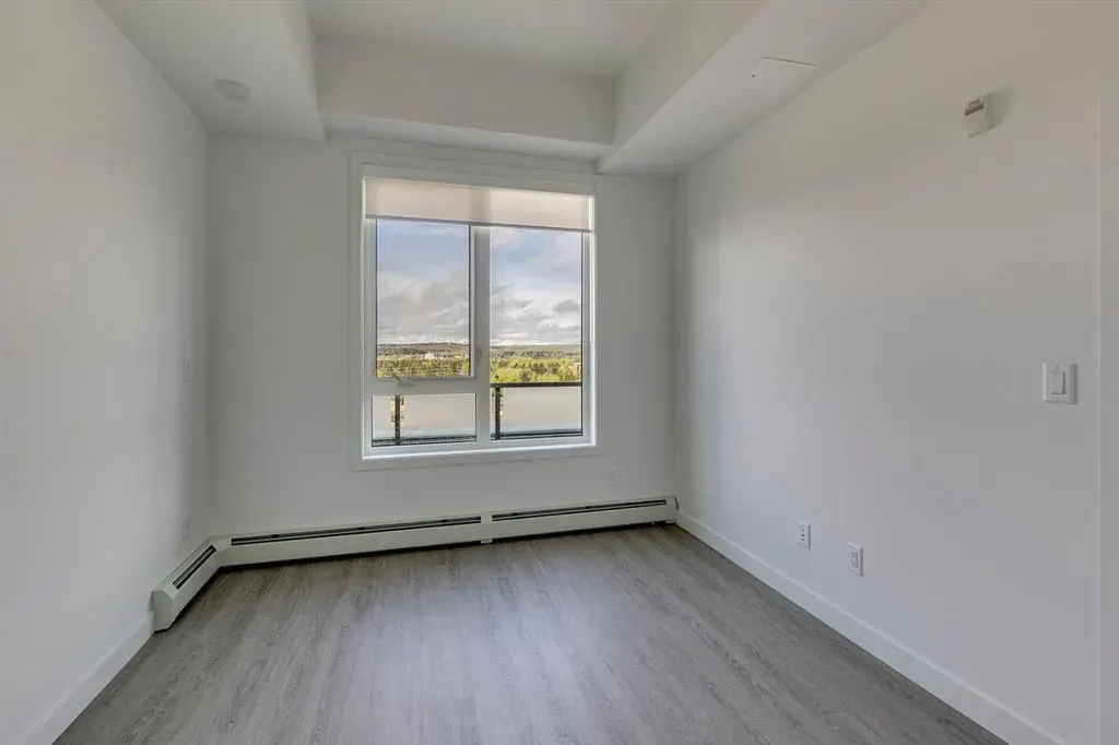 3932 University Avenue NW, #624