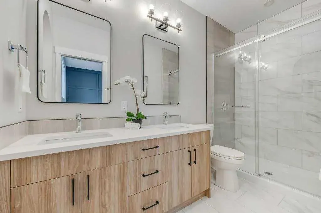 11 Clover Crescent