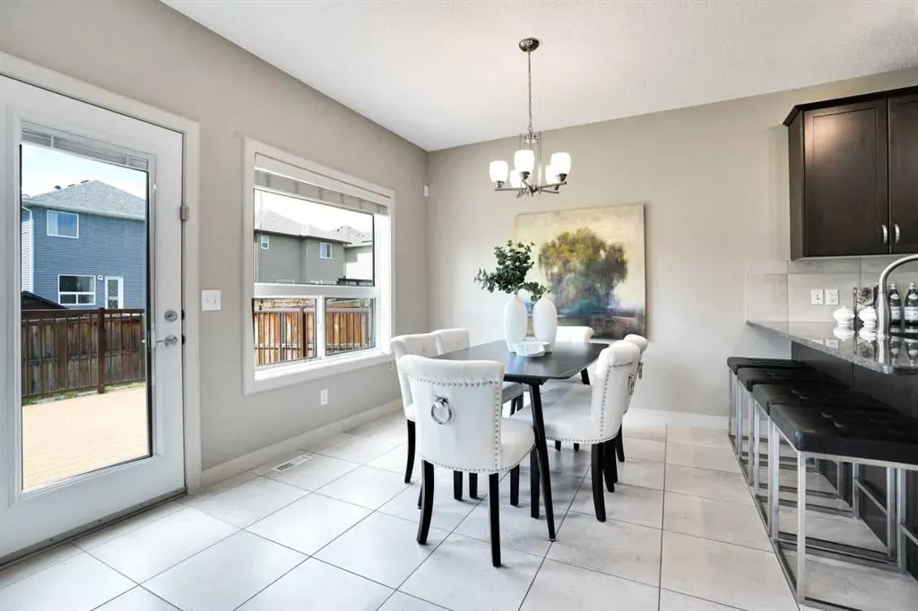 107 Everhollow Street SW