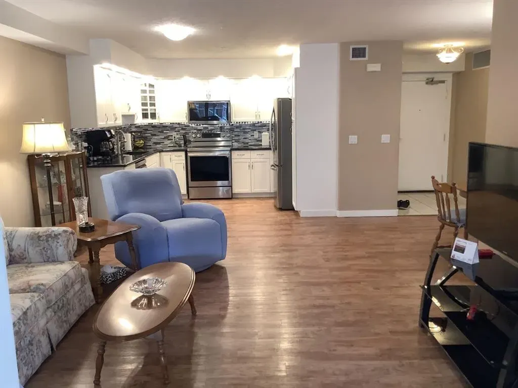 4805 45 Street, #124