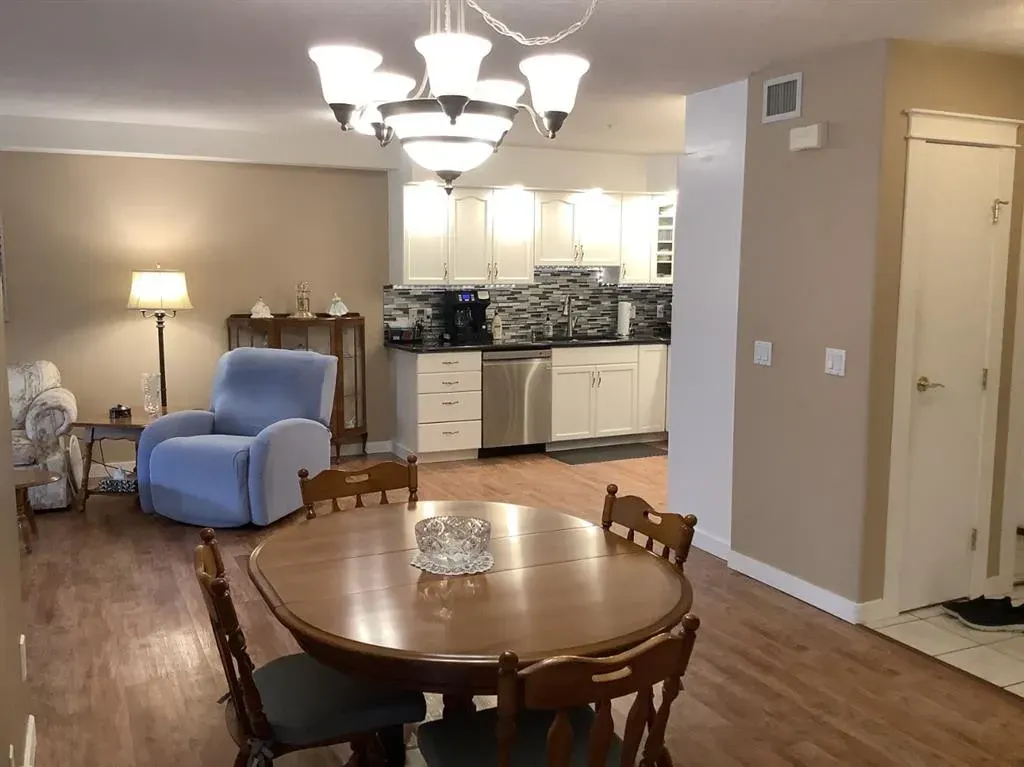 4805 45 Street, #124
