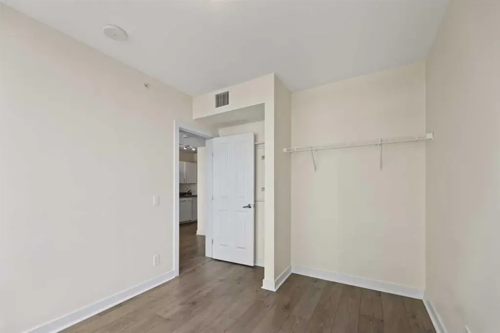 10 Brentwood Common NW, #410