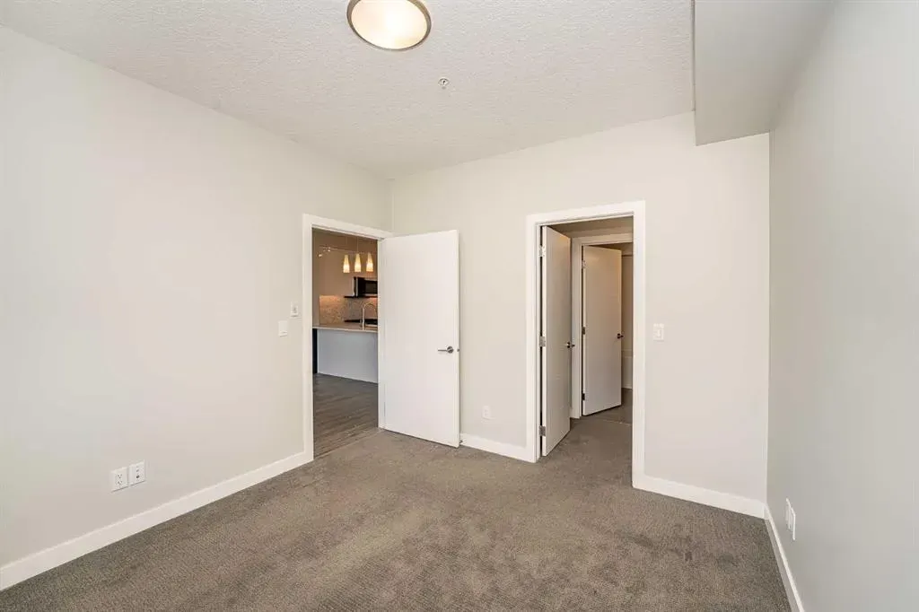 95 Burma Star Road SW, #3301
