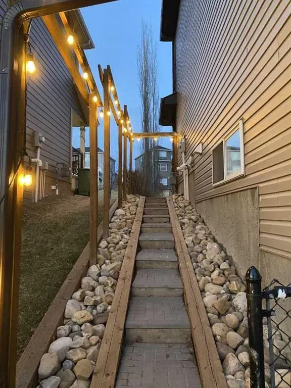 107 Sunset Way