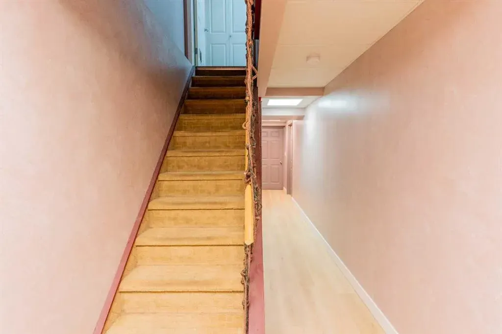 52 Panatella Villas NW