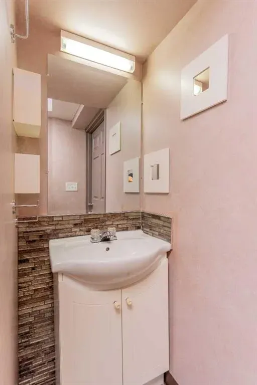52 Panatella Villas NW