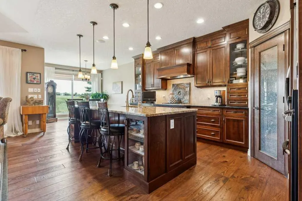 156 Tuscany Ravine Heights NW