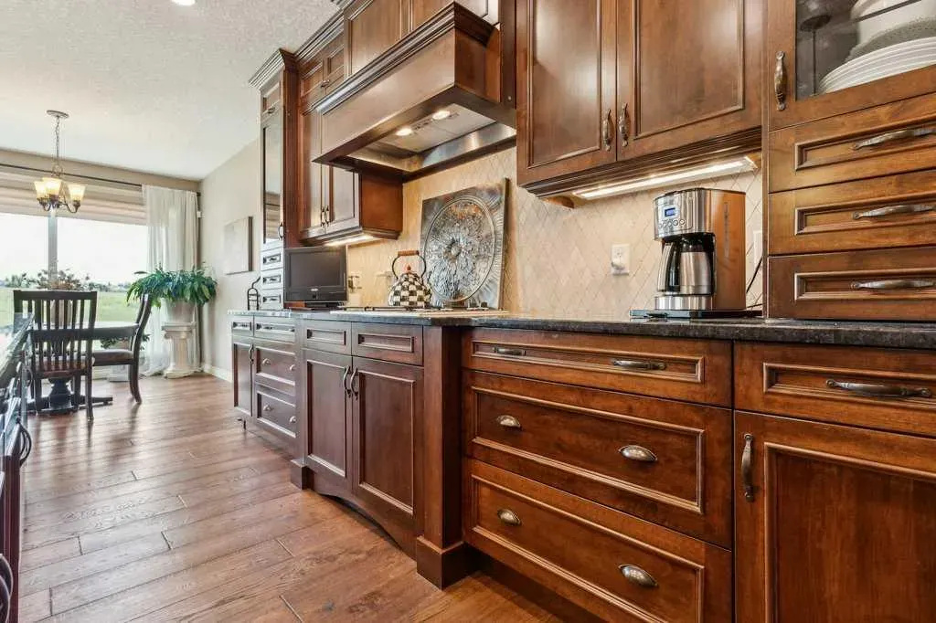 156 Tuscany Ravine Heights NW