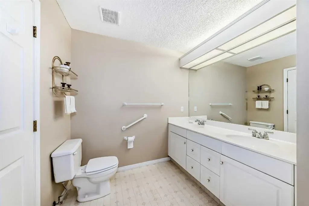 9449 19 Street SW, #213