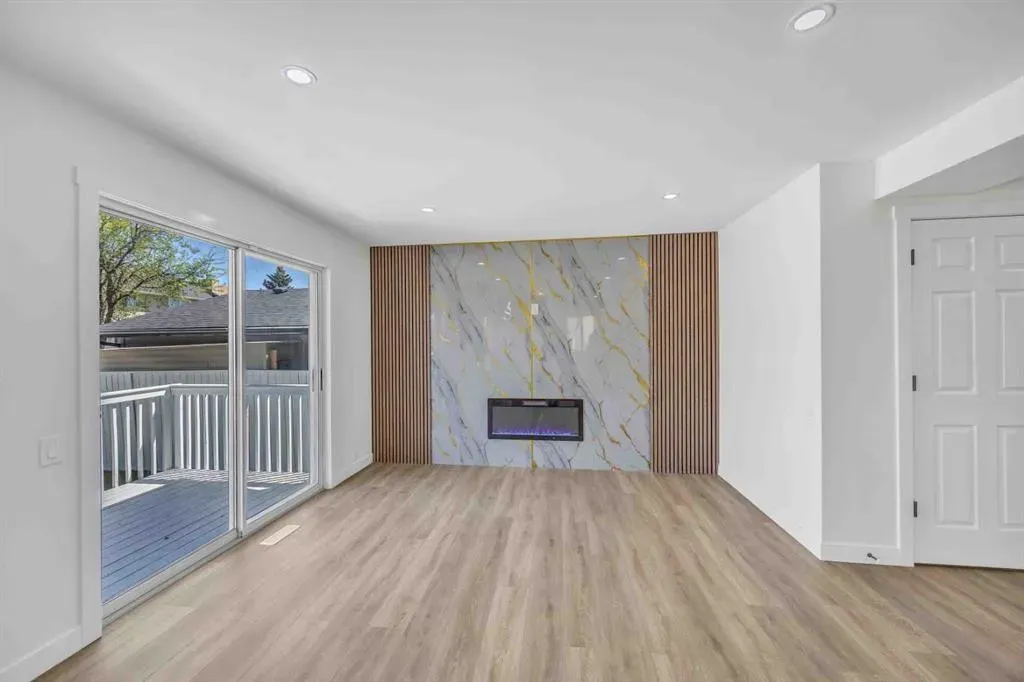 6556 Martingrove Drive NE