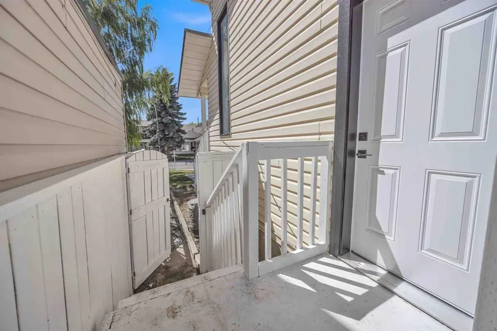 6556 Martingrove Drive NE