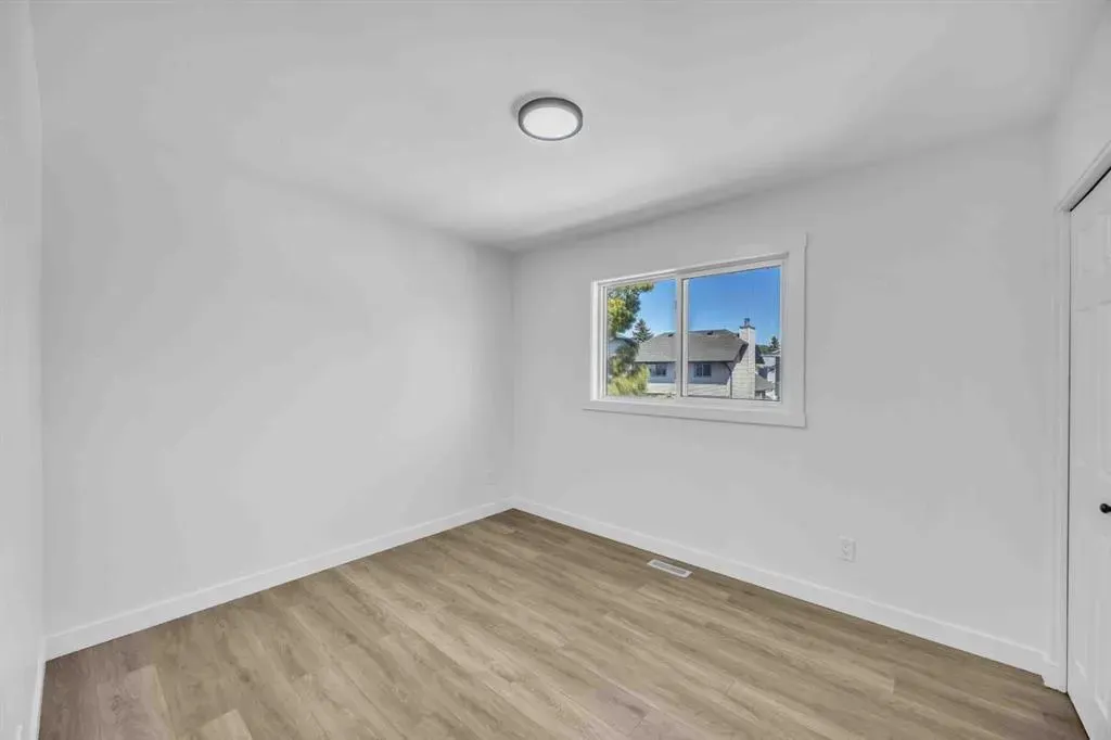 6556 Martingrove Drive NE