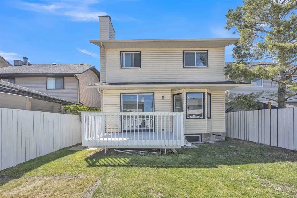 6556 Martingrove Drive NE
