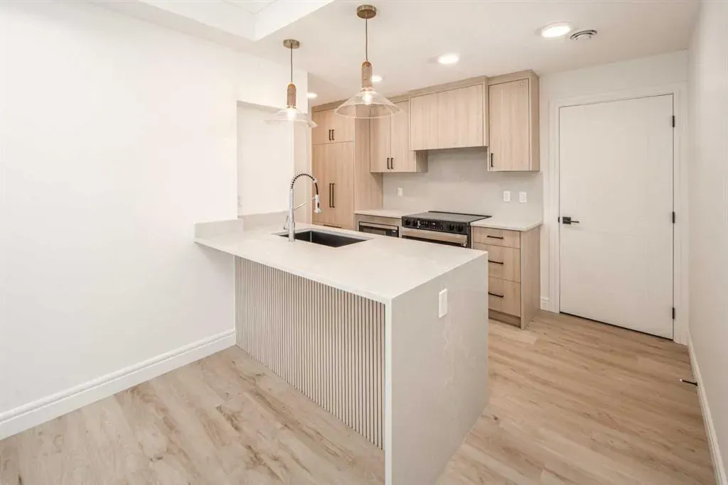 4270 Norford Avenue NW, #312