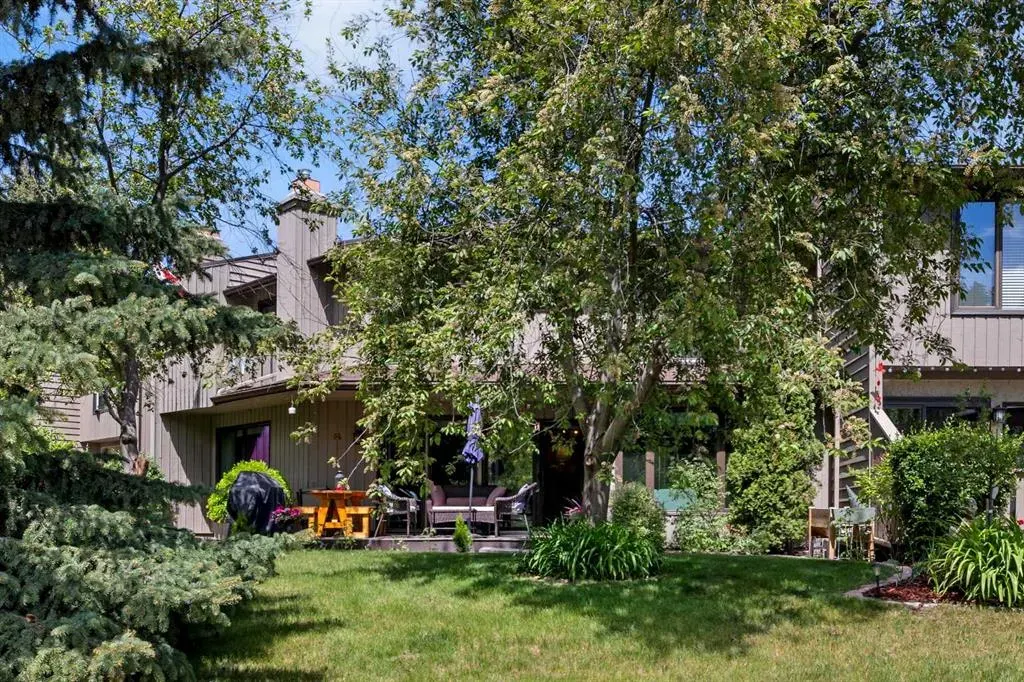 3843 Point Mckay Road NW