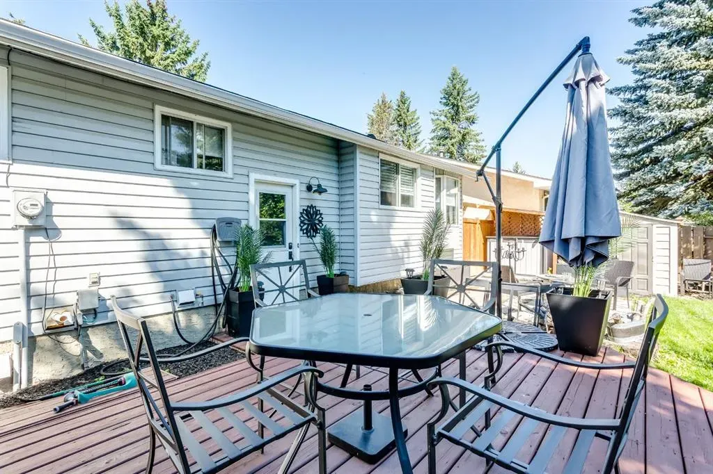 223 Brookpark Drive SW