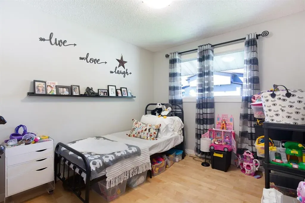 223 Brookpark Drive SW