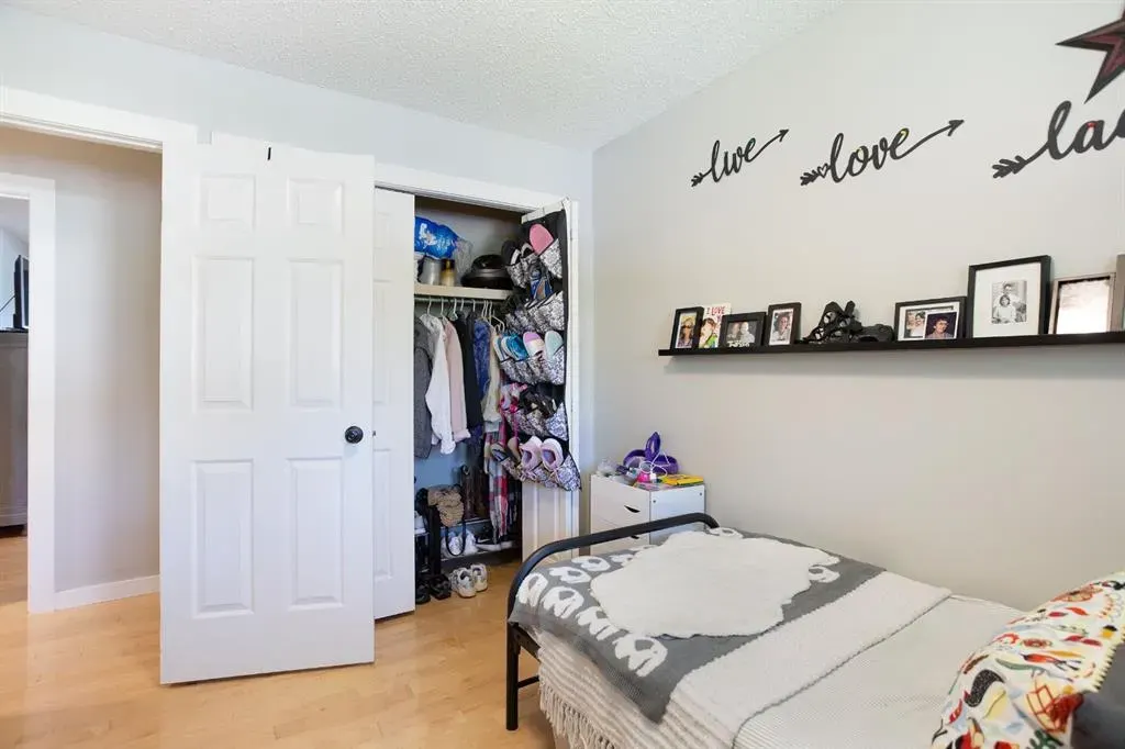 223 Brookpark Drive SW