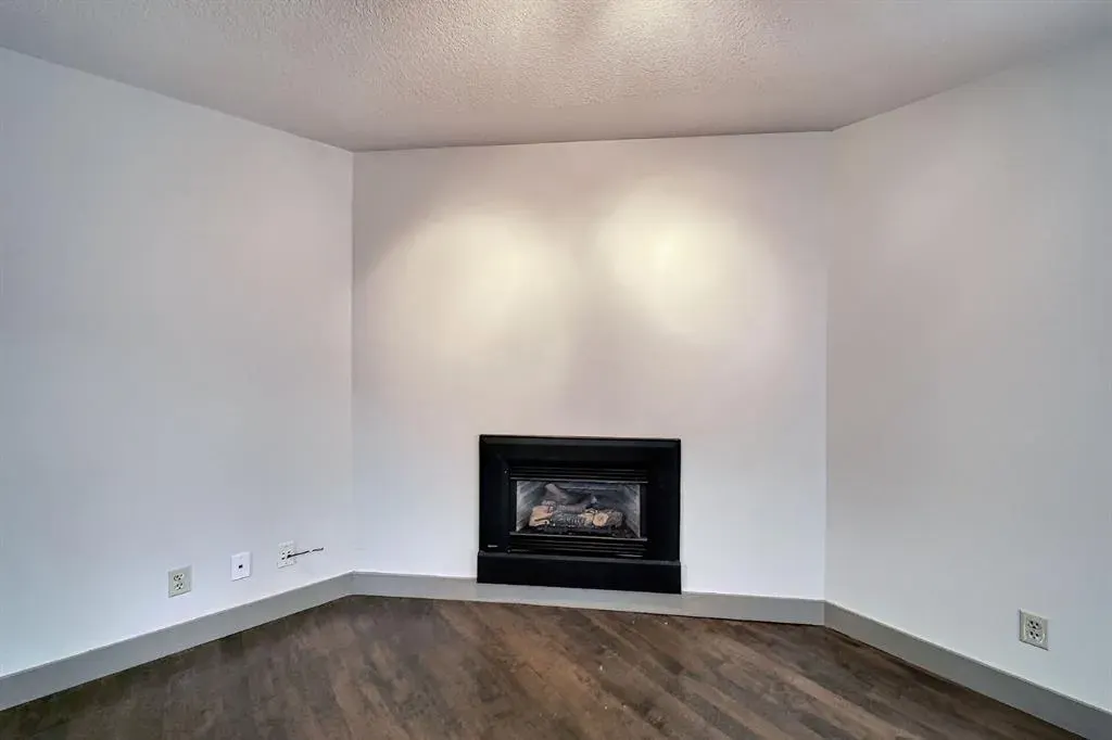 11147 Southdale Road SW