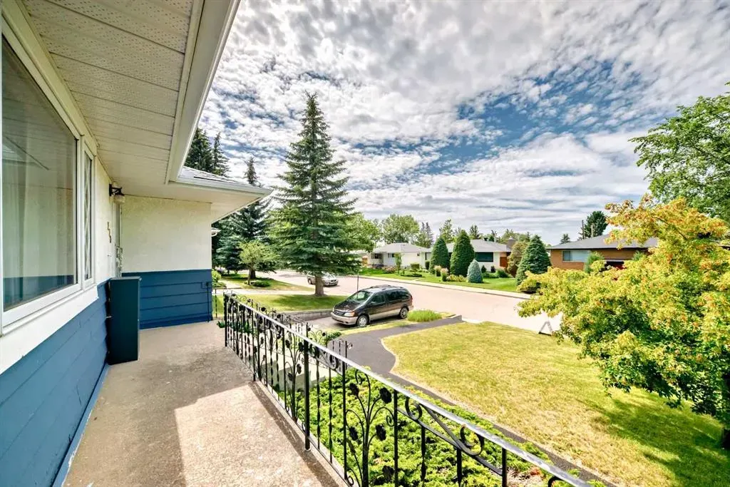 220 Cardiff Drive NW