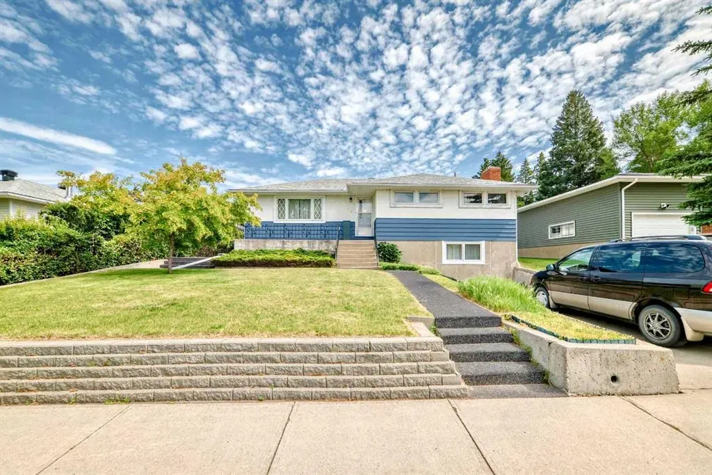 220 Cardiff Drive NW
