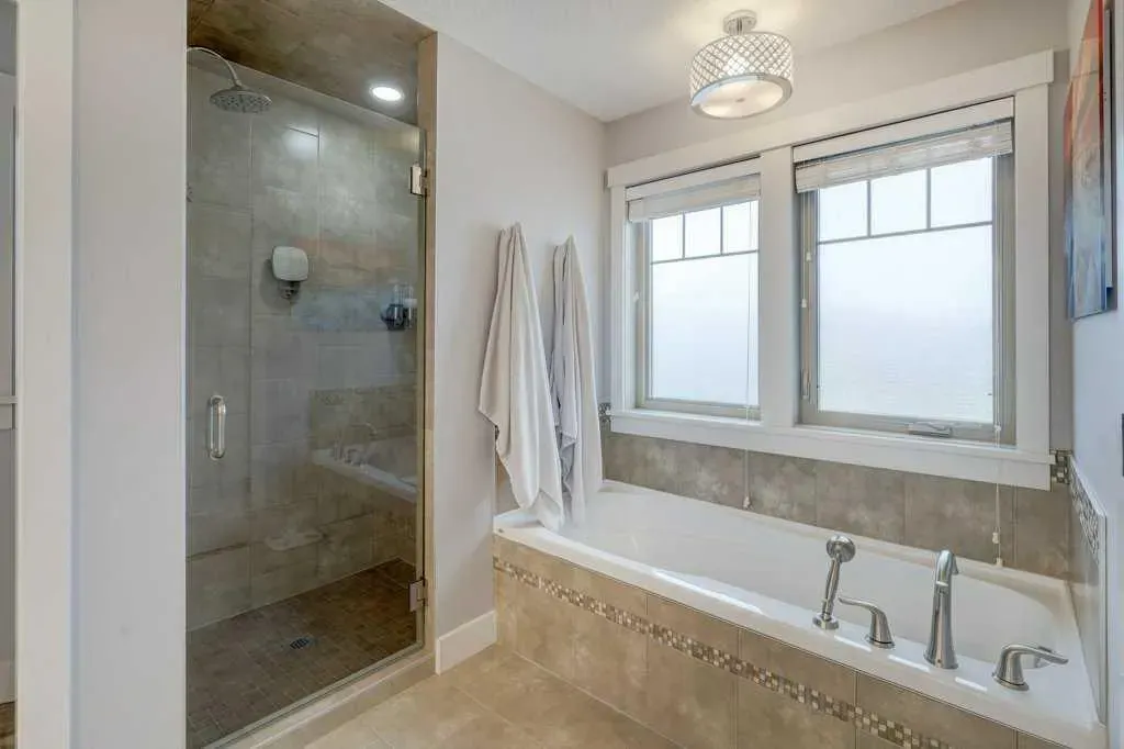 1138 Coopers Drive SW