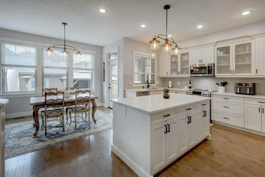 1138 Coopers Drive SW