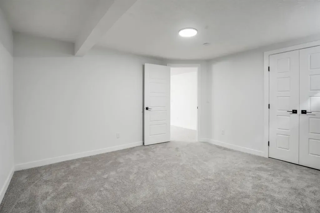 264 Penbrooke Close SE