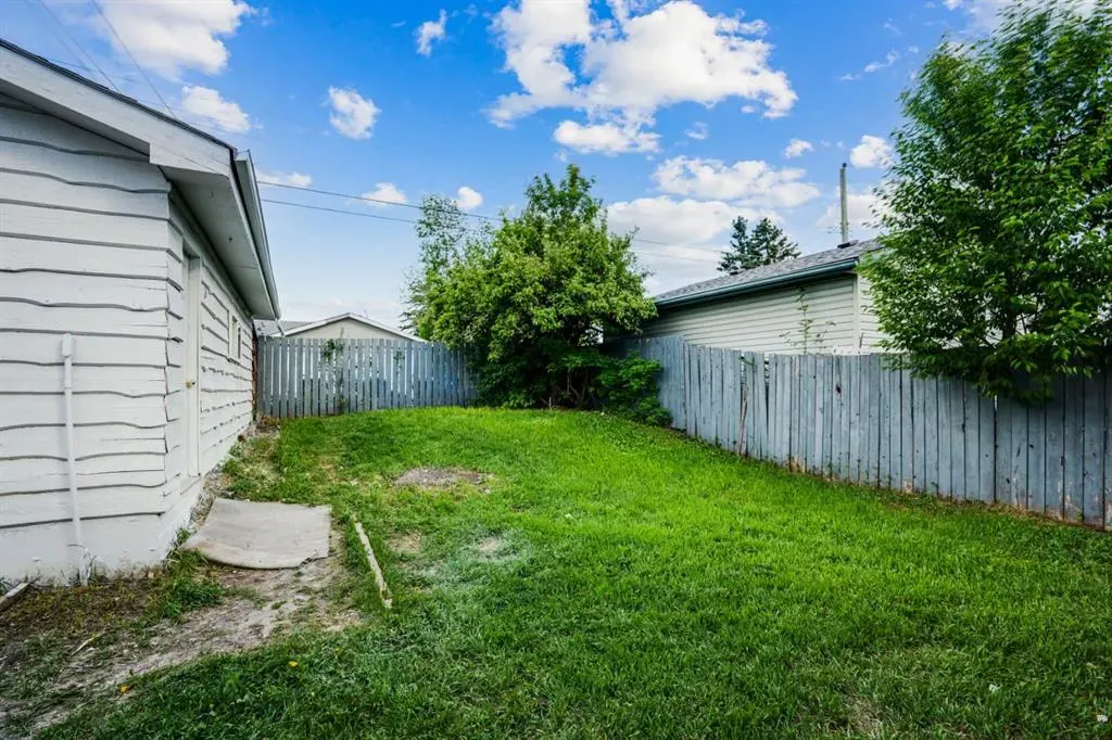 264 Penbrooke Close SE