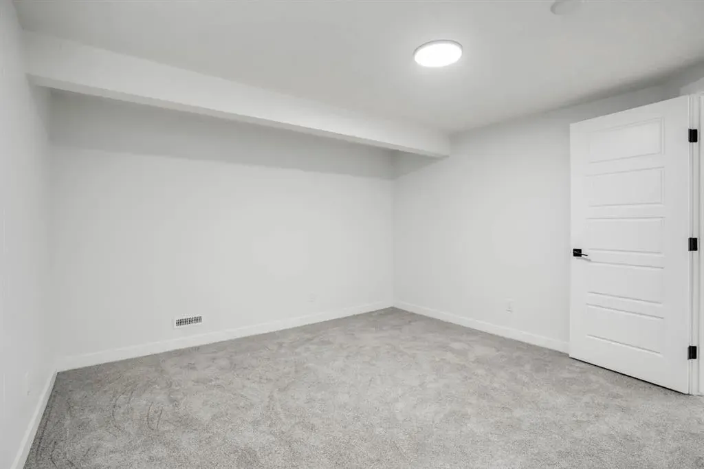 264 Penbrooke Close SE