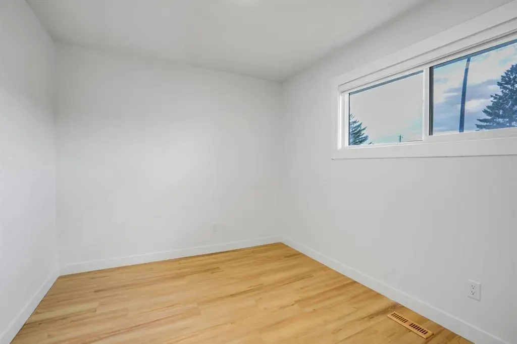264 Penbrooke Close SE