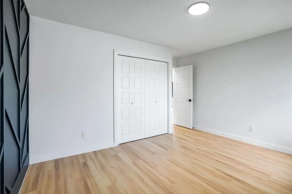264 Penbrooke Close SE