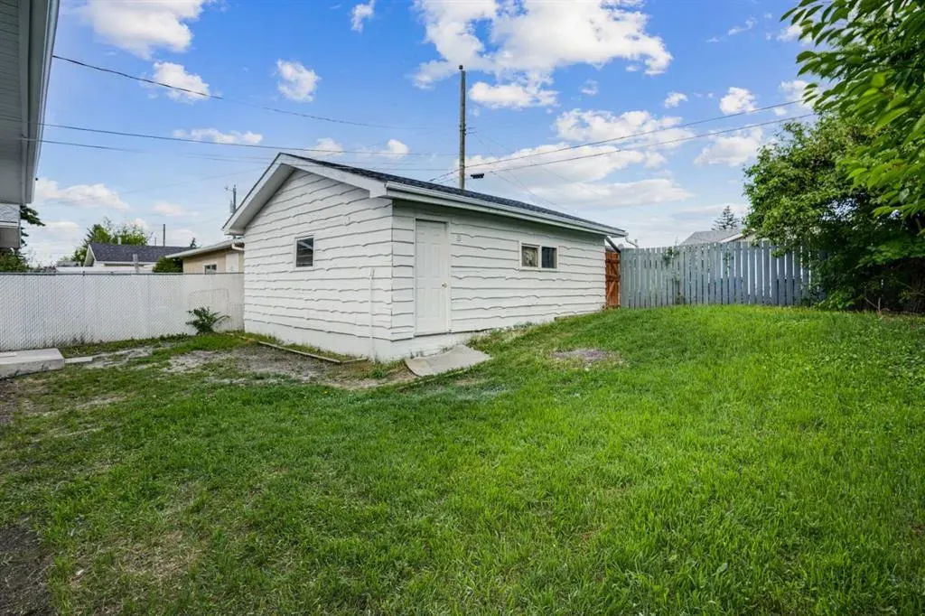 264 Penbrooke Close SE