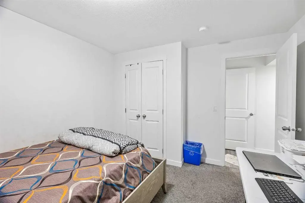 213 Hawkmere Close