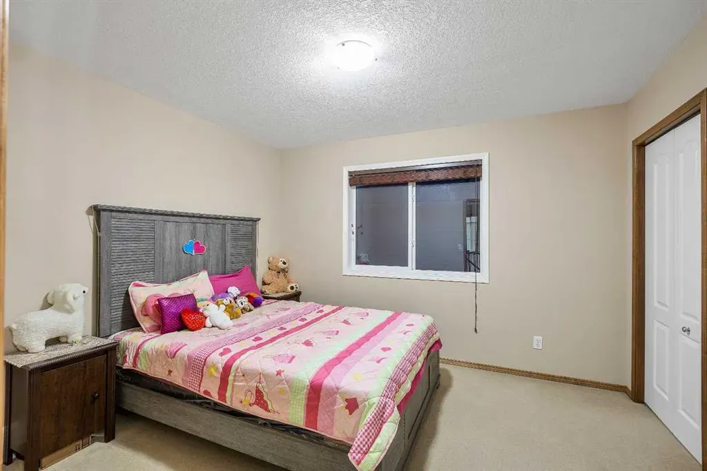 213 Hawkmere Close