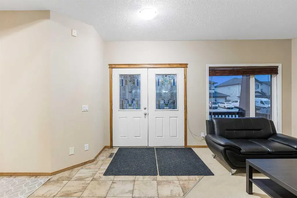 213 Hawkmere Close