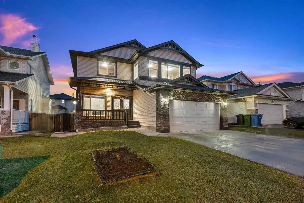 213 Hawkmere Close