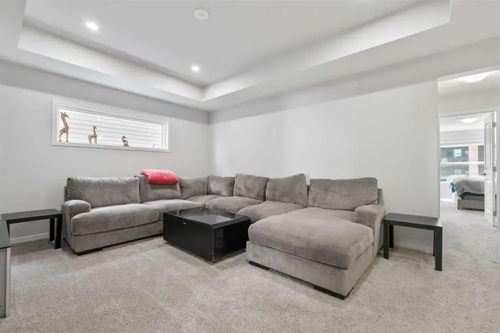 132 Wolf Hollow Crescent SE