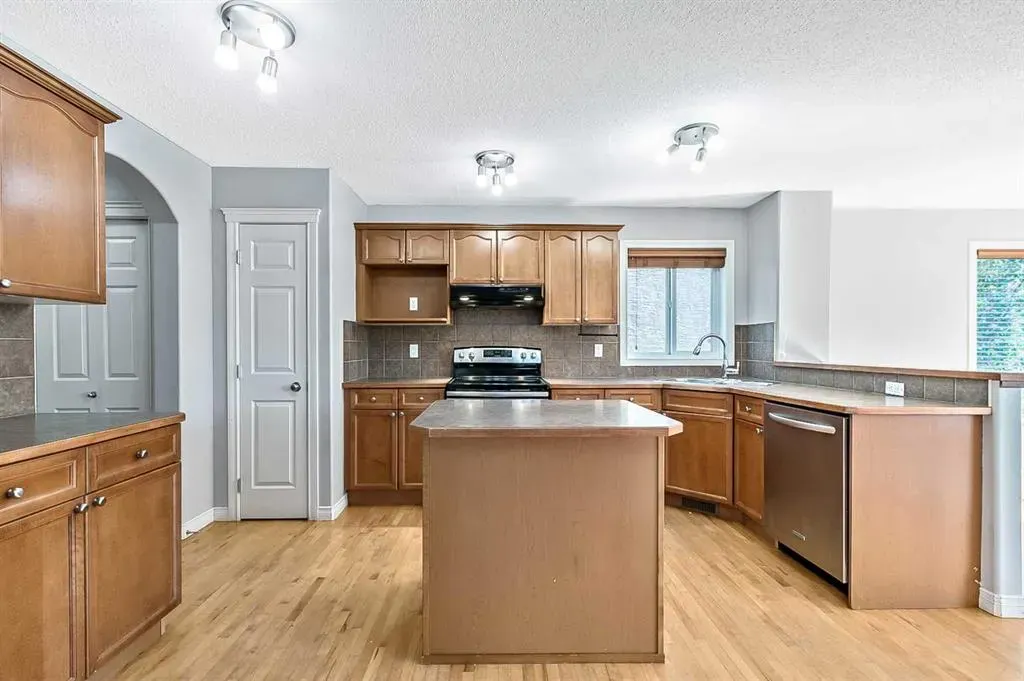 287 Crystal Shores Drive