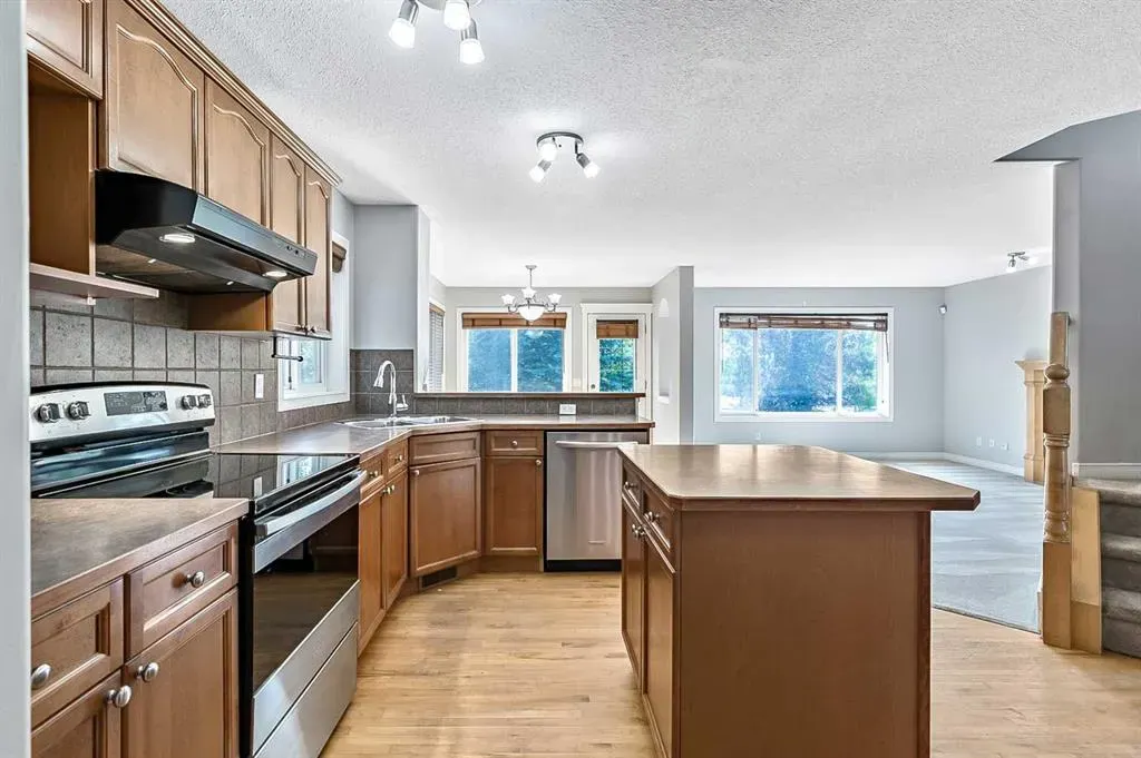 287 Crystal Shores Drive