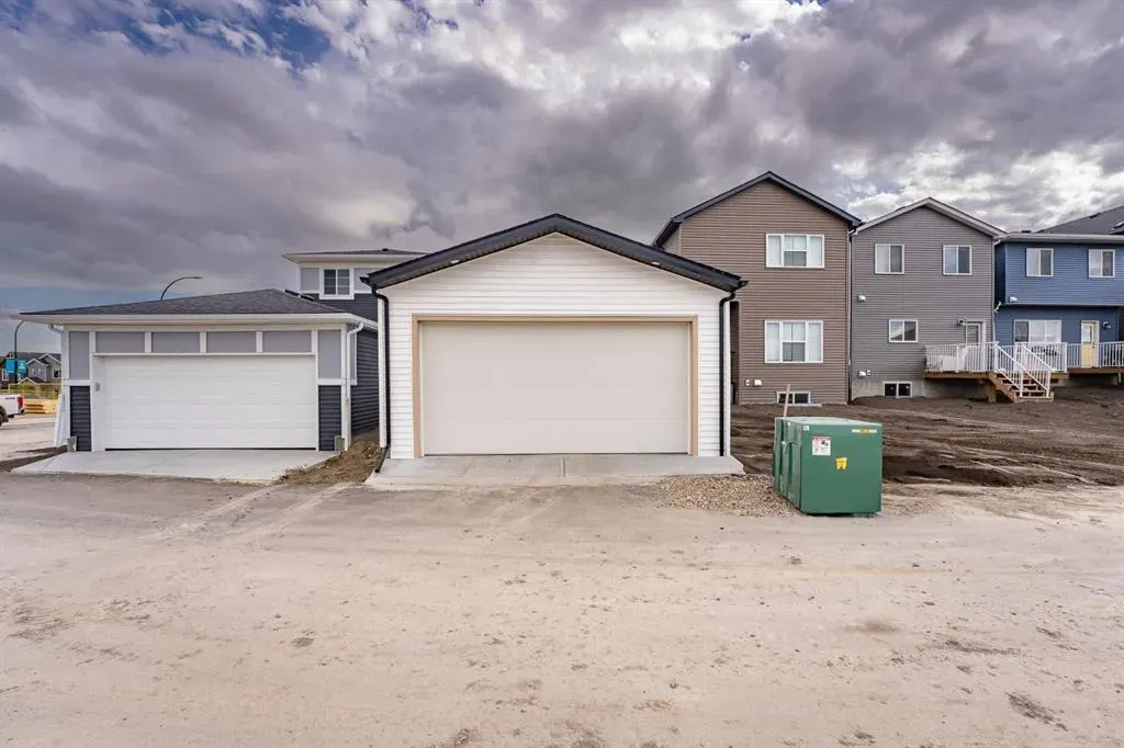 52 Lewiston Drive NE