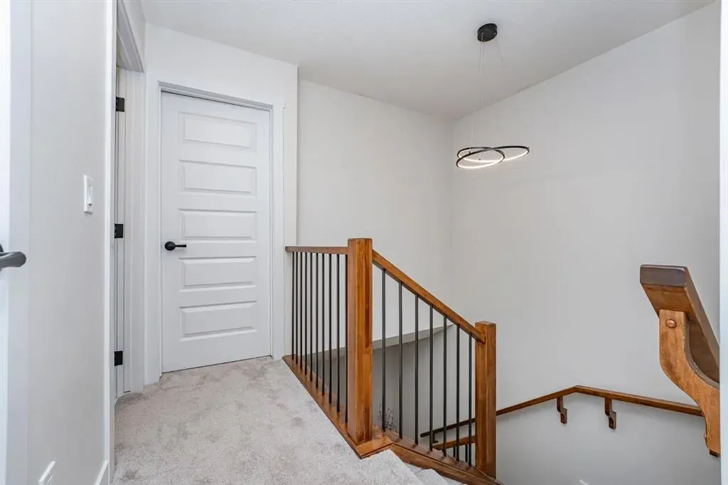 52 Lewiston Drive NE