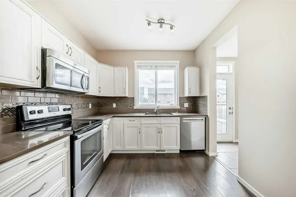 58 Legacy Boulevard SE