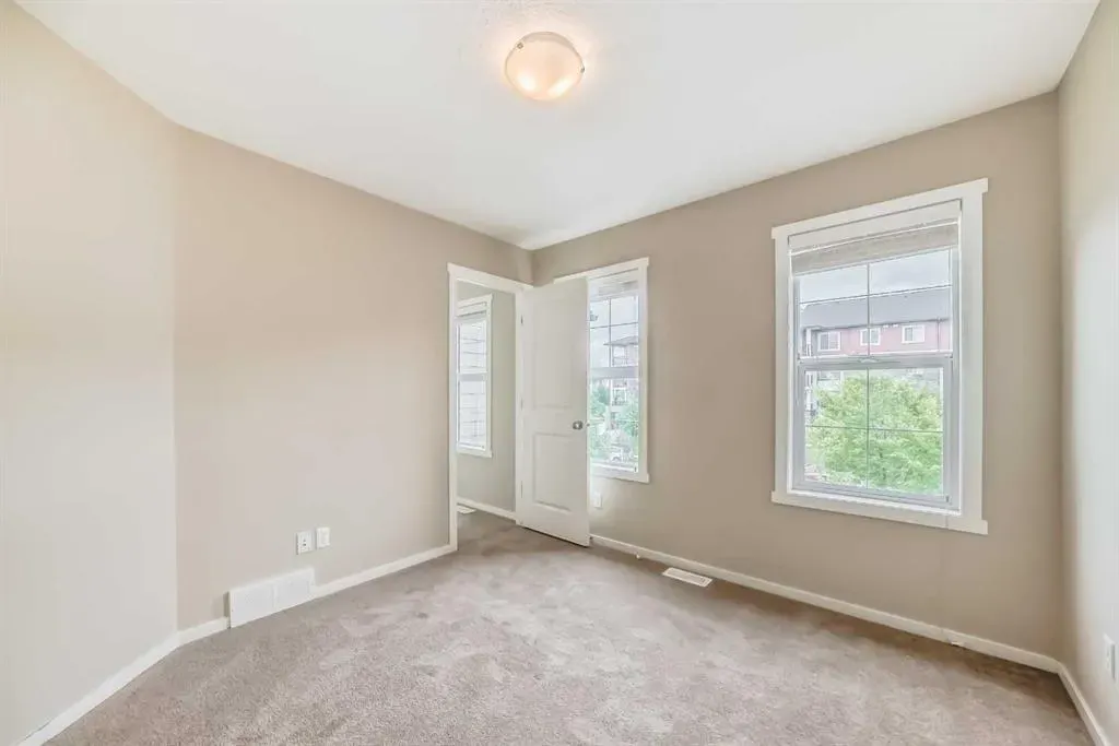 58 Legacy Boulevard SE