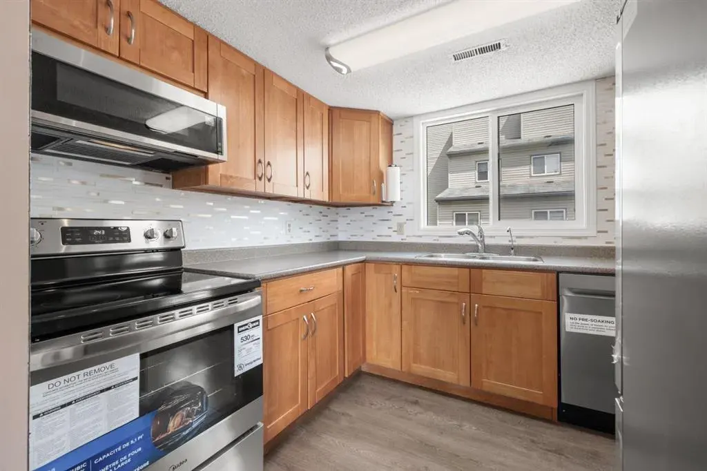1540 29 Street NW, #807