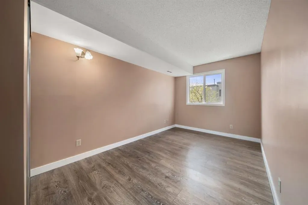 1540 29 Street NW, #807