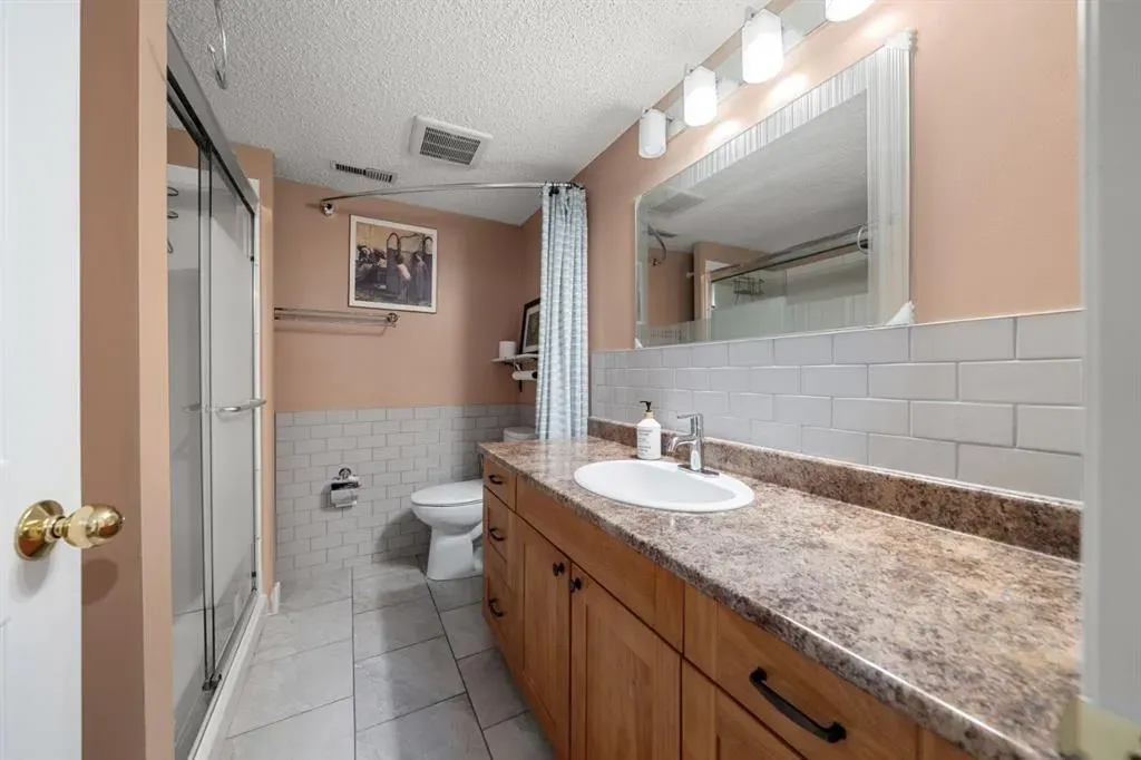 1540 29 Street NW, #807