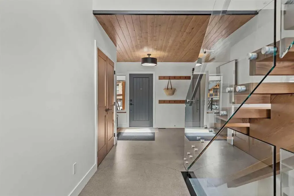 104 River's Bend Way