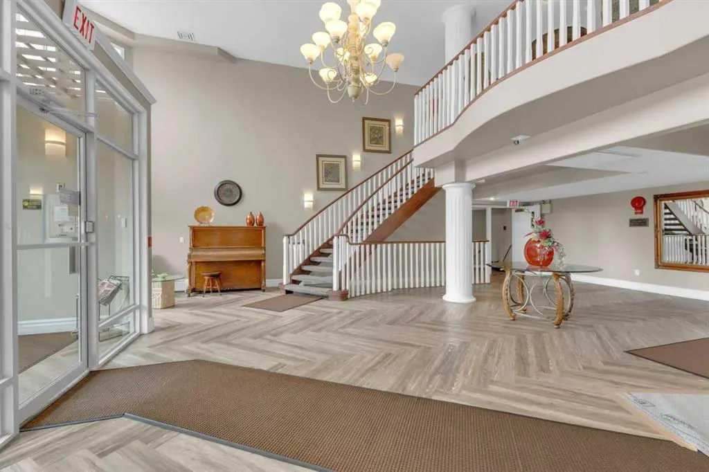 6118 53 Avenue, #408