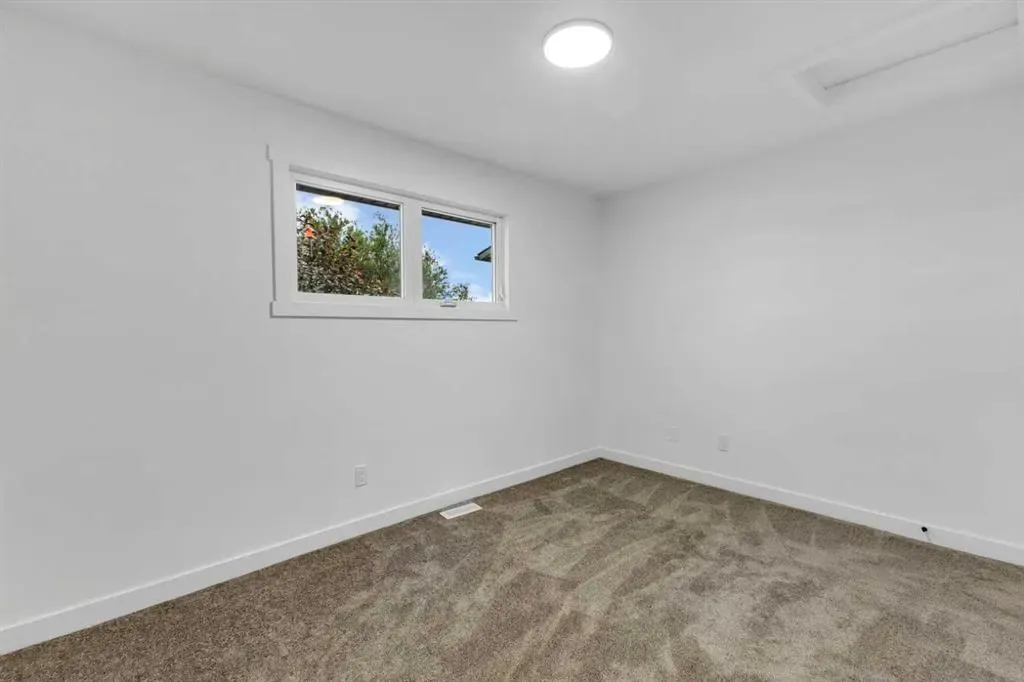 63 Bernard Place NW